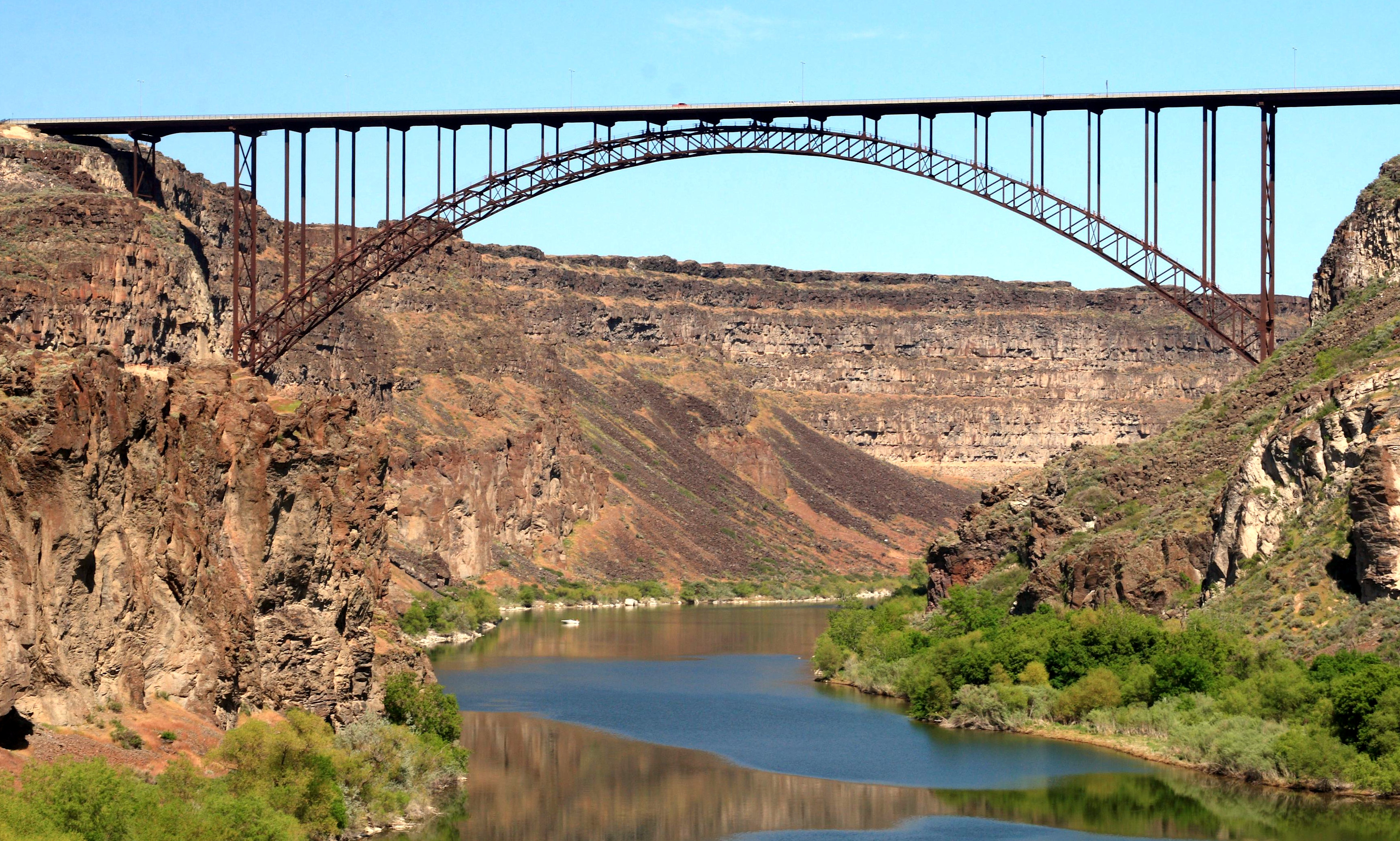 Perrine Bridge spanning the Snake River Canyon in Twin Falls, Idaho
